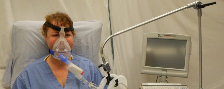 Fabrican ventilador artificial barato y replicable en todo el mundo