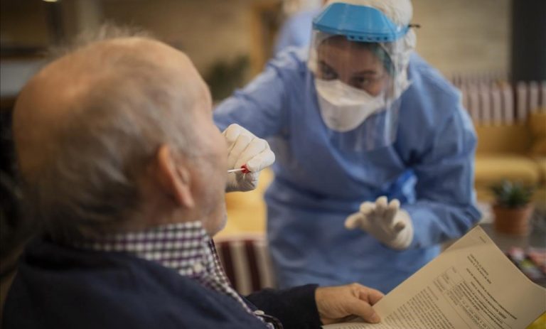 El COVID-19 es agresivo en ancianos hipertensos y diabéticos