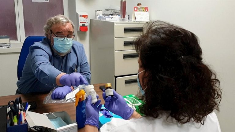 Ensayo clínico para prevenir el COVID-19 en personal sanitario